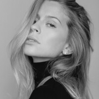 Амели Мансера